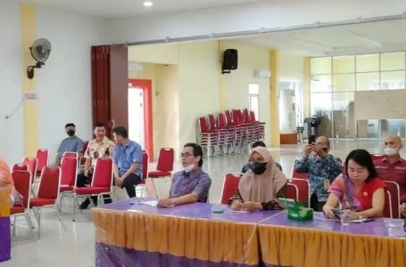 Seminar Penyusuanan Analisis Makro Perekonomian Landak Dibuka