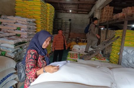 Pemda Pantau Stok Bahan Pokok dan BBM
