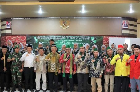 24 Pengurus HMI Kota Singkawang Resmi Lantik
