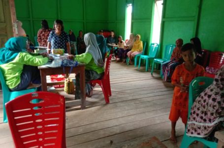 Nakes Puskesmas Suhaid Deteksi Dini PTM