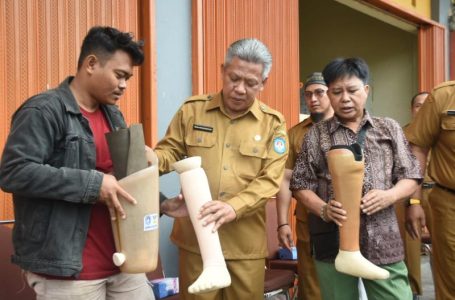 Pemkab Berikan 93 Alat Bantu untuk  Penyandang Disabilitas