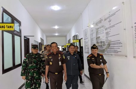 Kajati Kalbar Apresiasi Kinerja Kejaksaan Negeri Sekadau