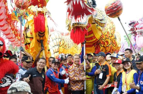 Jelang Cap Go Meh, Sekda Sambut Antraksi 5 Naga dan 5 Barongsai