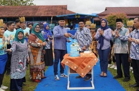 SMA Negeri 1 Putussibau Gelar HUT