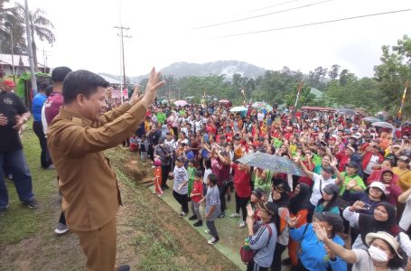 Bupati Satono Hadiri Germas di Kecamatan Sajingan Besar