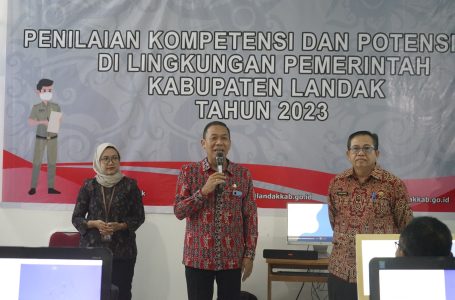 Buka Penilaian Kompetensi PNS, Ini Kata Sekda Vinsensius