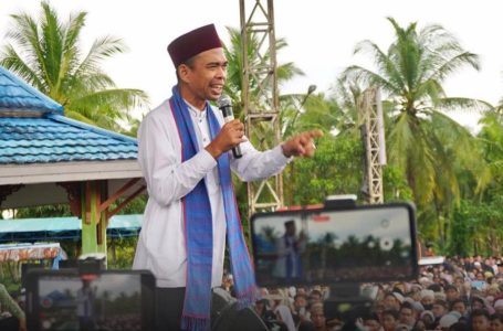 Peringati Isra Miraj, Ustad Abdul Somad Datangi Kecamatan Segedong