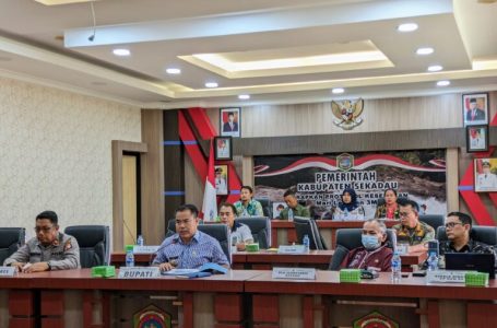Bupati Aron Pimpin Tim Pemda Verifikasi PPKM Award