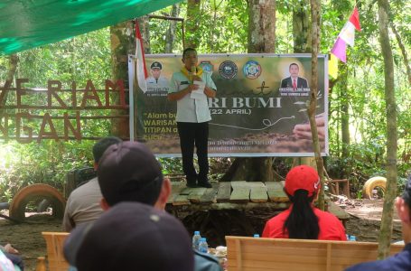 Sekda Landak Peringati Hari Bumi di Riam Angan Tembawang