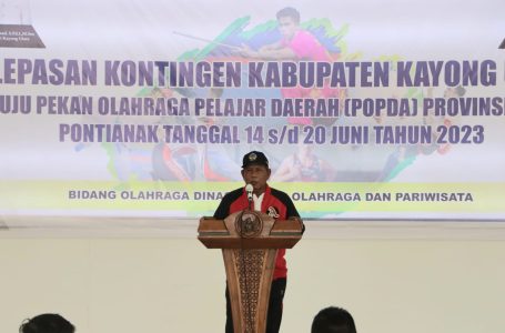 Citra Lepas Kontingen Menuju Popda  Kalbar