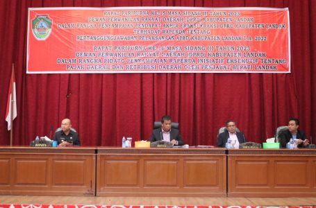Pj. Bupati Landak Hadiri Rapat Paripurna Ke-15 dan 16