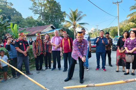 Pj Bupati Landak Buka Acara Ritual Adat