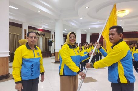 Lepas Kontigen POPDA, Erlina Harap Kabupaten Mempawah Raih Prestasi