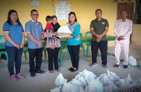 Tingkatkan Gizi Anak, Dinsos Salurkan Paket Bantuan di Lokus Stunting