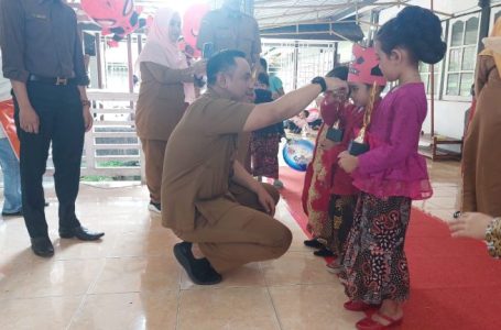 Fahrur Rofi Apresiasi Parenting Class TK Pembina Sambas