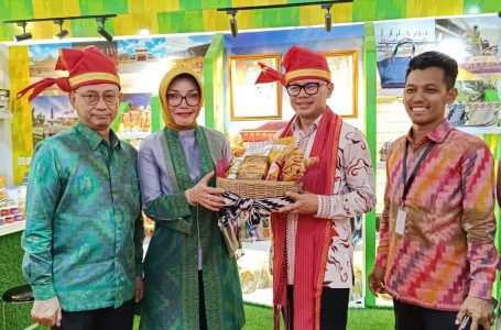 Produk Khas Pontianak Pikat Turis Asing di ICE Makassar