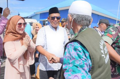 Bupati Kayong Sambut Kepulangan Jemaah Haji