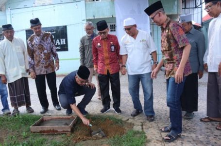 Wako Singkawang Meletakkan Batu Pertama