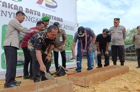 Pj. Bupati Landak Tutup Turnamen Olahraga Relawan Kebakaran 004 dan Barisan Pemadam Kebakaran di Senakin