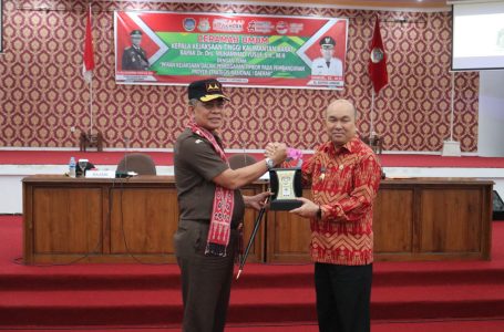 Pj. Bupati Landak Hadiri Ceramah Umum Kepala Kejaksaan Tinggi Kalimantan Barat