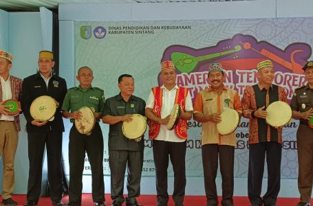Disdikbud Sintang Gelar Pameran Alat Musik Tradisional