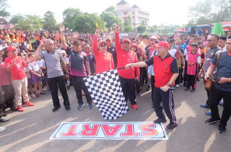 Pemkab Landak Gelar Jalan Santai HUT Ke-24