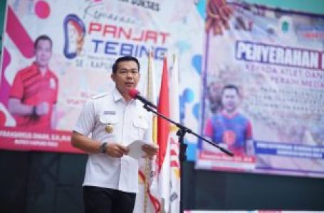 Bupati Kapuas Hulu Buka Kejuaraan Panjat Tebing Tingkat Pelajar se-Kapuas Hulu Tahun 2023