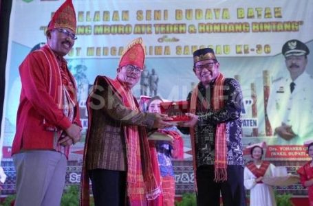 Buka Pagelaran Seni Budaya Batak: Ini Pesan Sekda Kabupaten Sanggau