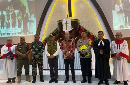 PJ WAKO DAN FORKOPIMDA MONITORING MALAM NATAL DI SINGKAWANG