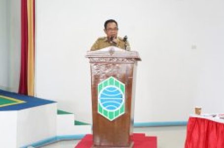 Asisten Administrasi Umum Hadiri Konsultasi Publik Pemaparan Dokumen KHLS-RDTR