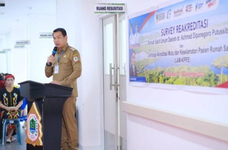 Bupati Kapuas Hulu Hadiri Meeting Survey Akreditasi RSUD dr. Achmad Diponegoro