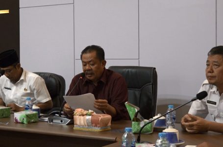 Sekda Sambas Pimpin Rapat Evaluasi Capaian Kinerja Perangkat Daerah Tahun 2023