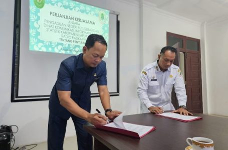 Kadis Diskominfotik Kapuas Hulu Lakukan Penandatanganan PKS