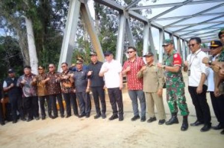 Dishub Laksanakan Pengawalan dan Pemanduan Jalan Kunker Pj. Gubernur Kalbar Ke Kabupaten Kapuas Hulu