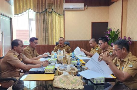 Sekda Pimpin Rapat Tim Penilai Kinerja PNS