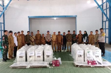 H-2 Pemungutan Suara Pemilu 2024, PPK Embaloh Hilir Disrtibusikan Logistik Pemilu ke PPS se-Kecamatan Embaloh Hilir