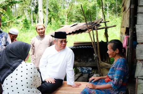 Pj. Gubernur Kalbar Harisson Kunjungi Warga Di Sungai Pinyuh