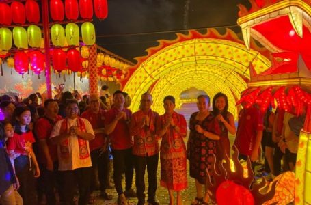Malam Imlek Dan Pesona Lampion Fab Zhu Kung Meriah