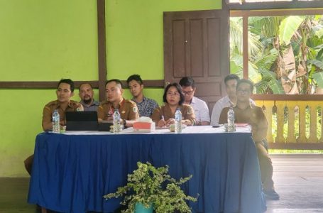 Kasubbag Umum dan Aparatur Bersama Ketua Tim Kerja Kesling Hadiri Musrenbang di Kecamatan Silat Hulu