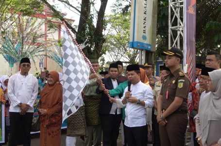 Bupati Sambas Lepas serta Ikuti Pawai Ta’aruf Sambut Ramadhan 1445 H di Sambas