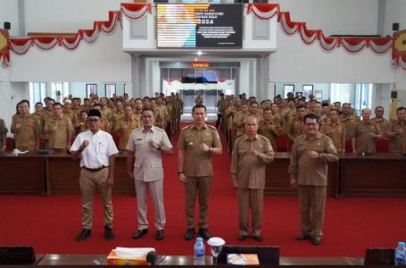 Kadinkes PP dan KB Bersama Kasubbag Program Hadiri Forum Perangkat Daerah RKPD