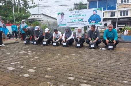 Bupati Saambut Bik Aku Hatina PKK