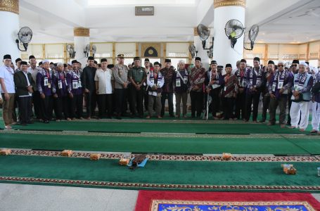 75 Calon Jemaah Haji Kabupaten Kayong Utara Tahun 2024 Menuju Batam