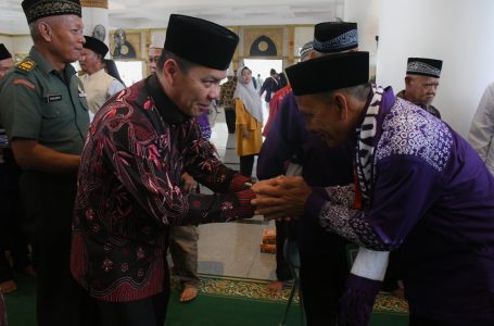 Pj. Bupati Lepas Keberangkatan CJH Tahun 2024 : Tanamkan Niat yang Kuat Untuk Menjadi Haji Mabrur dan Mabruroh