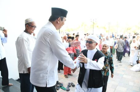 Jemaah Haji Kayong Utara Tiba di Masjid Agung Oesman Al-Khair