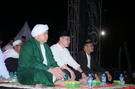 Romi Wijaya Ikuti Tabligh Akbar dan Kayong Utara Bersholawat