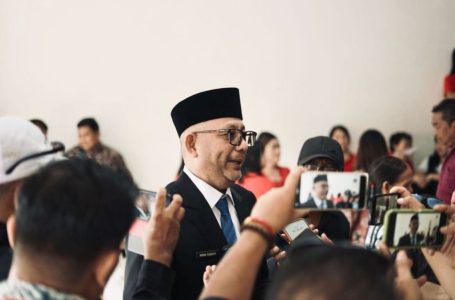 Pimpinan Definitif DPRD Sintang Ditetapkan